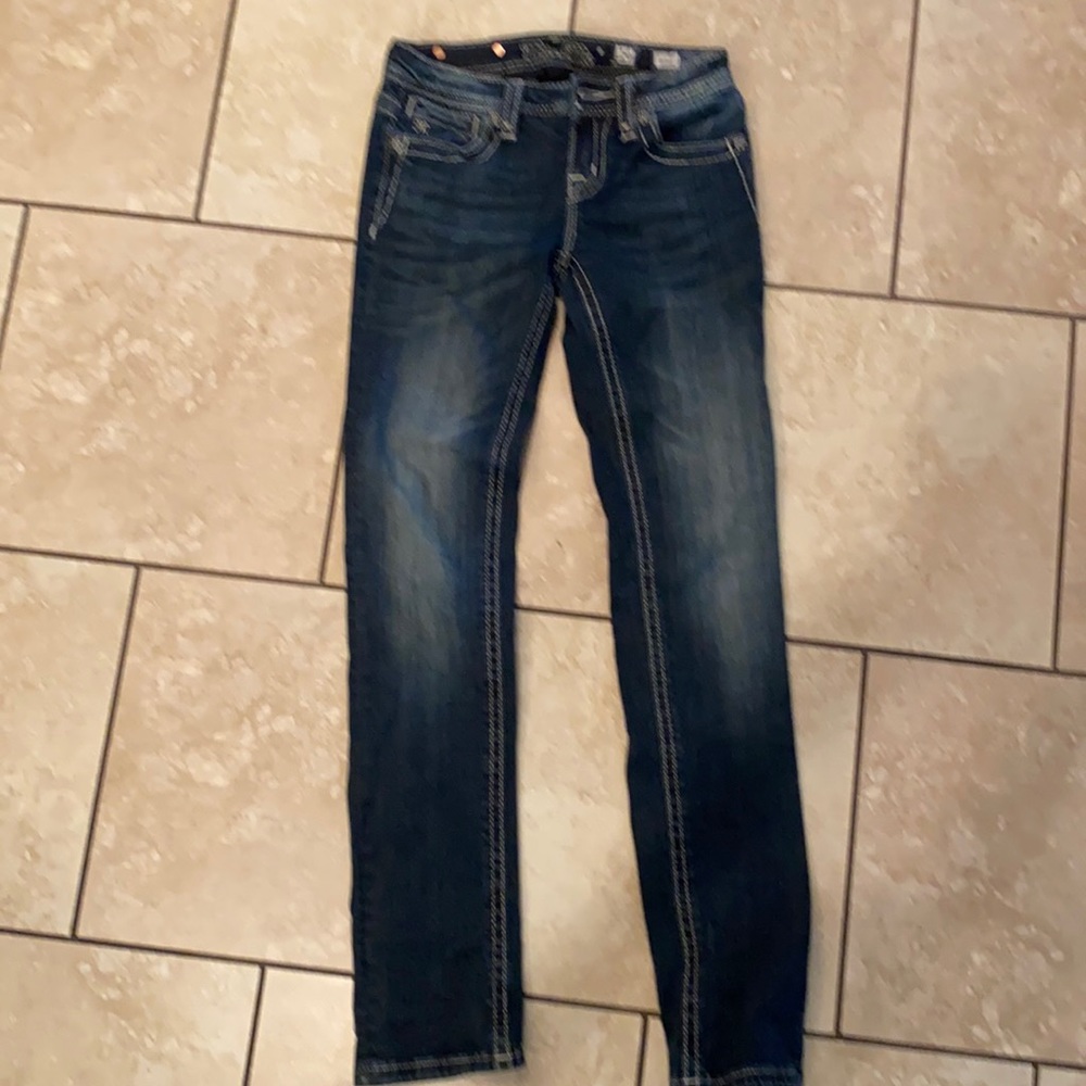 Miss me straight leg